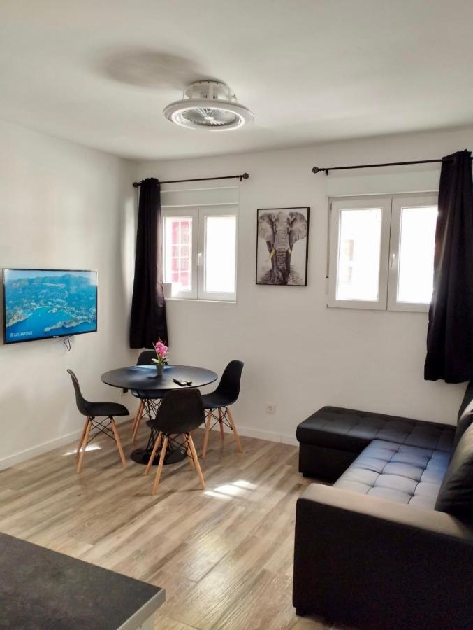 Apartamento Blanco Y Negro En El Centro Аліканте Екстер'єр фото