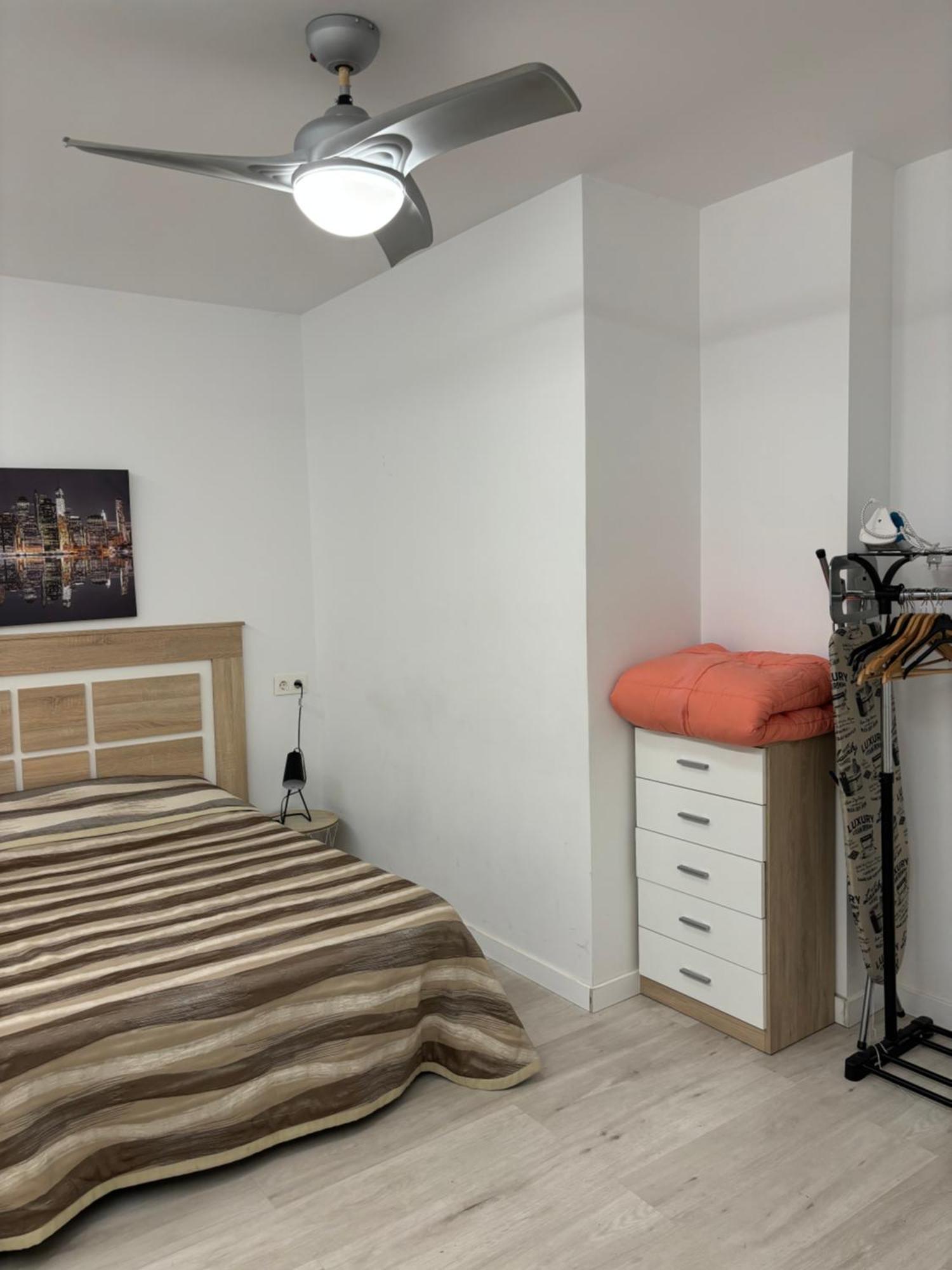 Apartamento Blanco Y Negro En El Centro Аліканте Екстер'єр фото